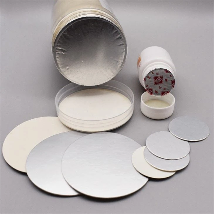 Induction foil liner for